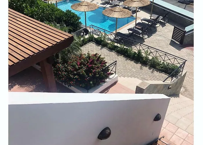 Southern Dreams Aparthotel 4*