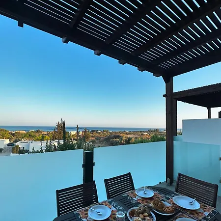 Southern Dreams Apart Otel Gennadi