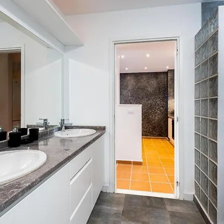 Southern Dreams מלון דירות גנאדי